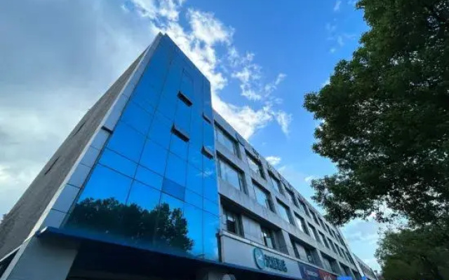 HanTing Hotel (Suzhou Cailian Road Xutugang Subway Station)