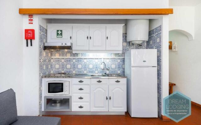 Green 104 - Dream Lodging