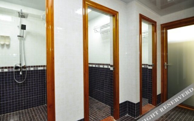 Zhumengzhe Capsule Hotel (Kunming Railway Station)