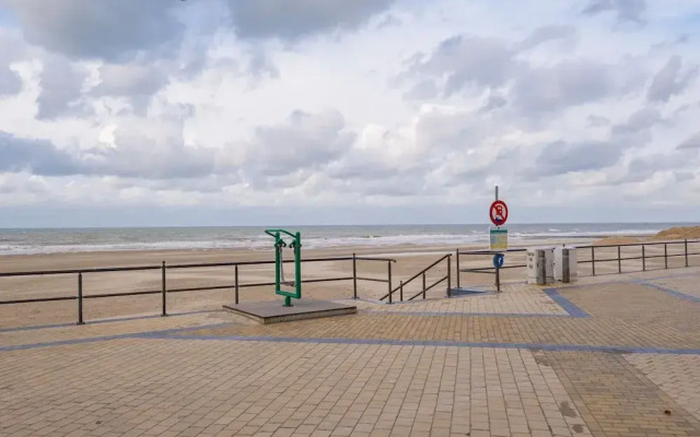 Studio Retreat With Sunny Terrace