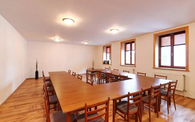 Hotel Stara Skola