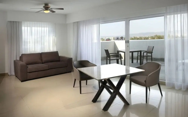 Wyndham Garden Leon Centro Max Hotel