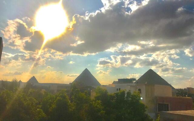 Studio Farida Pyramids View