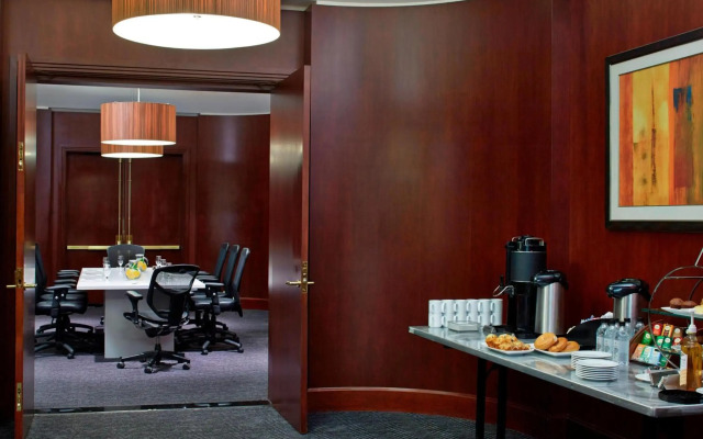 Renaissance Concourse Atlanta Airport Hotel