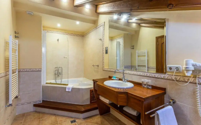 Hotel Puerta Sepúlveda by Bossh Hotels