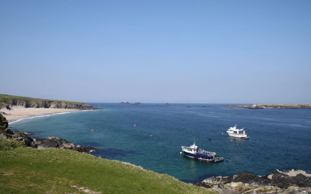 Dingle Courtyard Cottages 2 Bed Sleeps 4