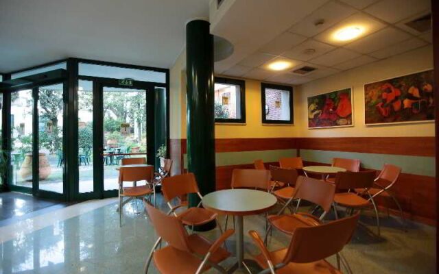 Kaire Hotel