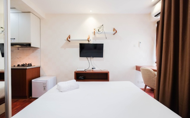 Cozy And Simply Studio Tifolia Apartment Near Kelapa Gading By Travelio – Guest Rooms – Jakarta