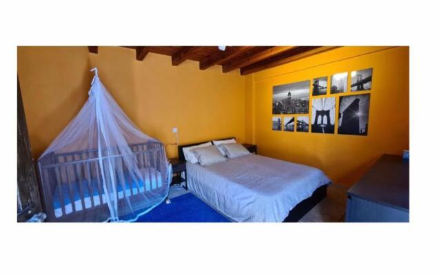 Lovely 1-bedroom rental with ensuite and parking.