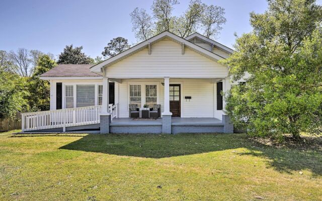 Main Street Home: 1 Mile to Callaway Gardens