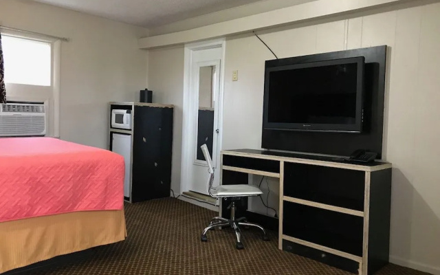 Laci's Country Inn