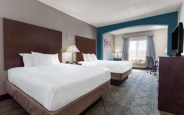 La Quinta Inn & Suites by Wyndham Columbus West - Hilliard