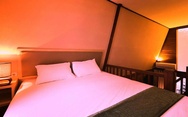 Seaview Cottage Cirebon Waterland