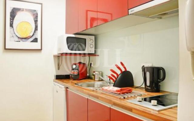 Almada Apartments 468