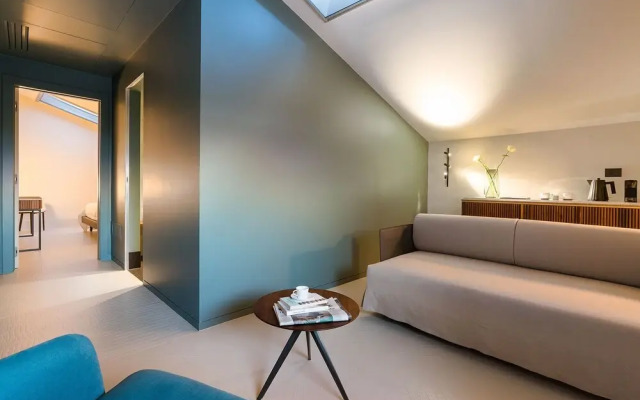 Byssus Suites