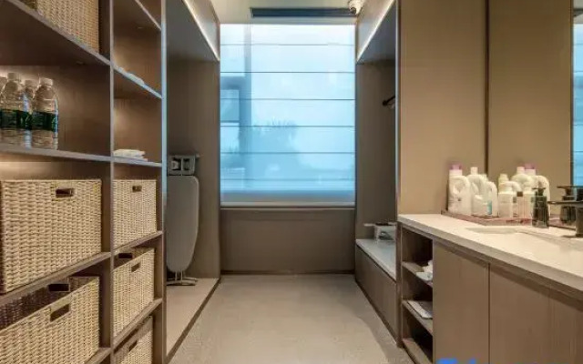 Shenzhen Pingshan Kengzi Subway Station Atour Hotel