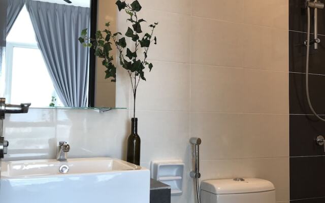 Boulevard Service Apartment KL by Airhost