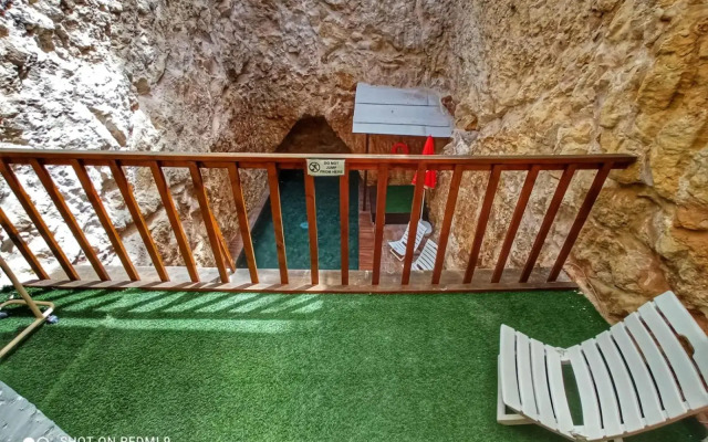 Town House with Private Pool in Village Centre