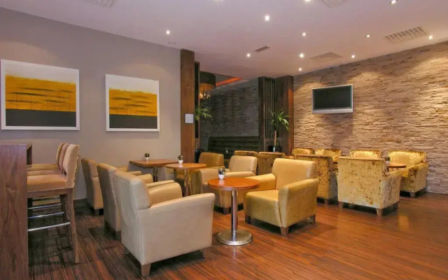 Athlone Springs Hotel