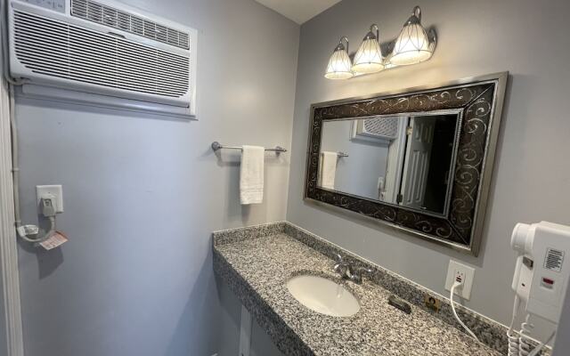 Rio Motel and Suites