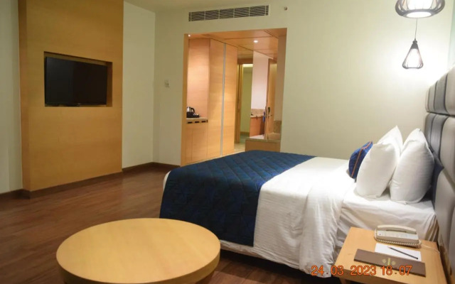 SRM Hotel Maraimalai Nagar