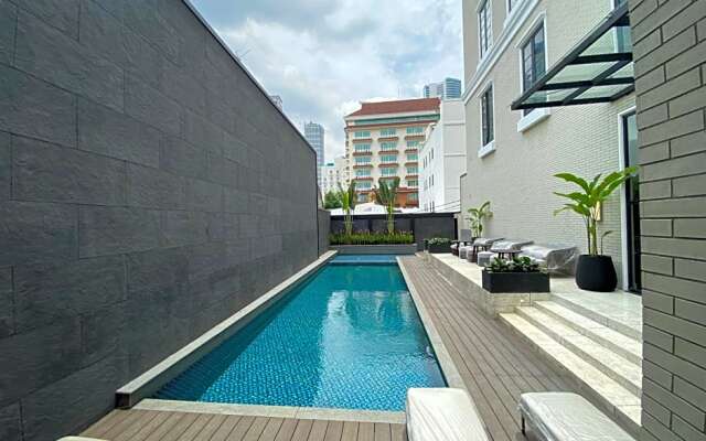 Maia Hotel