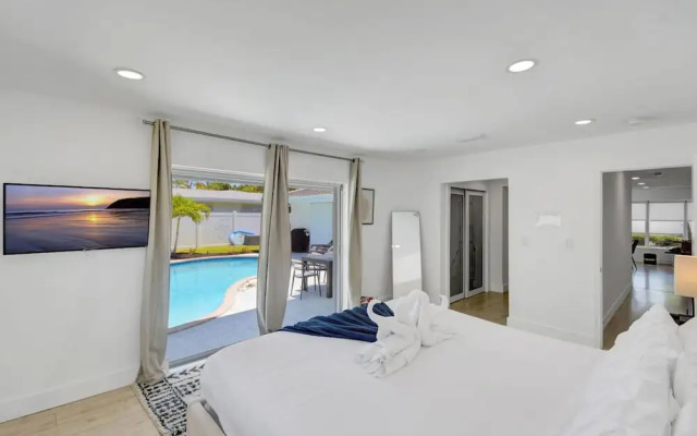 Florence Villa Heated Pool