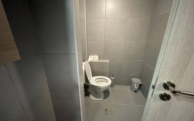 Avr Deluxe Suites 6 Airport Free Shuttle