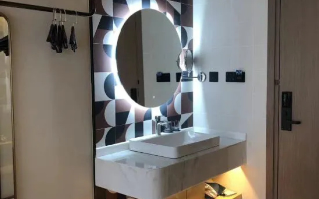 Campanile Hotel (Shanghai Hongqiao Airport National Exhibition and Convention Center) – Bathroom – Shanghai