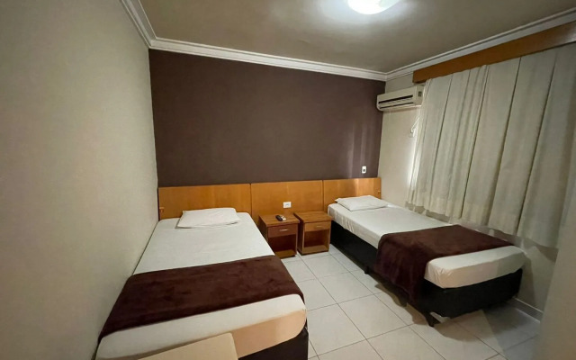 Crystal Plaza Hotel Marista