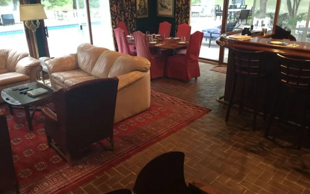 Miles River Guest House