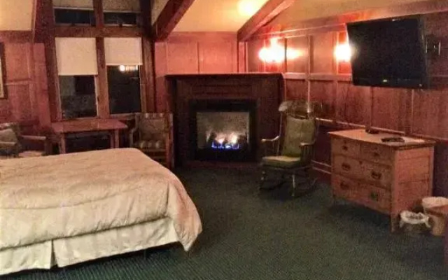 Antique Mansion B&B