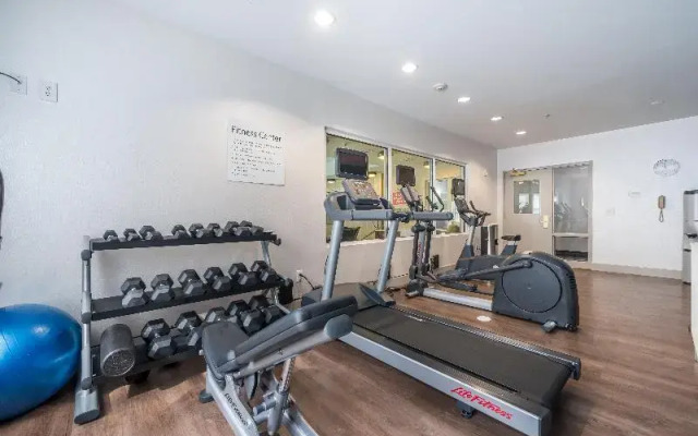 Holiday Inn Express & Suites LaGrange