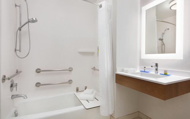 Holiday Inn Express Hotel & Suites Merced by IHG