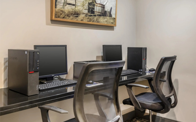 Best Western Plus Bridgewater Hotel & Convention Centre