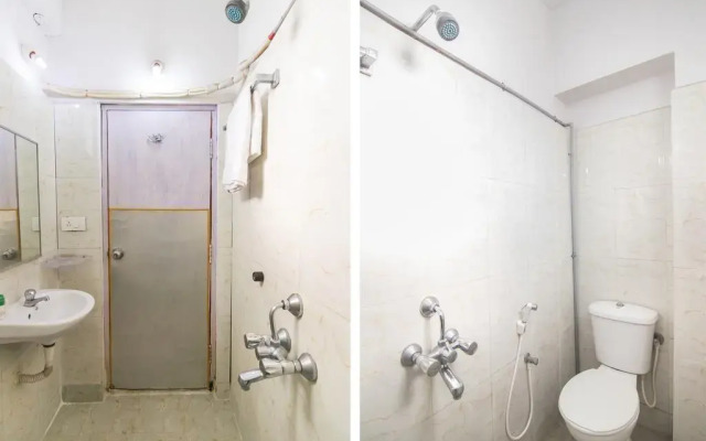 Shree Darshini Guest House by OYO Rooms