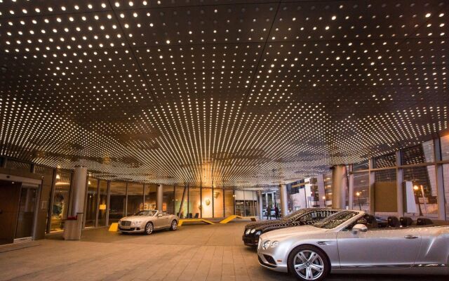 The Art Hotel Denver, Curio Collection by Hilton