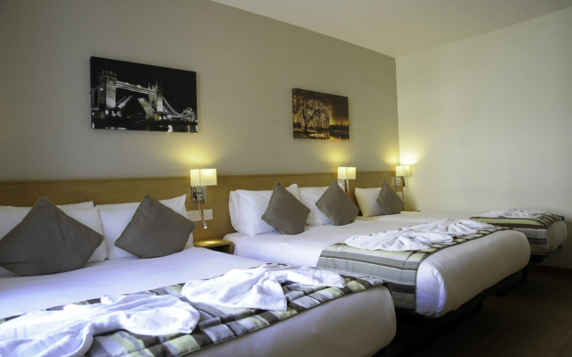 Kings Cross Inn Hotel