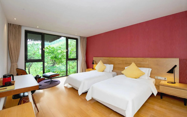 Meijie Mountain Hotspring Resort