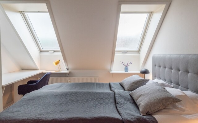 Sanders Boulevard - Cute 2-bdr Apt By the Canal