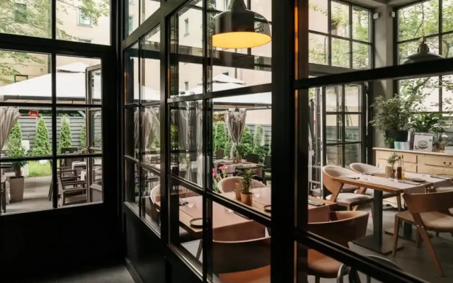 District 17 By Loft Affair