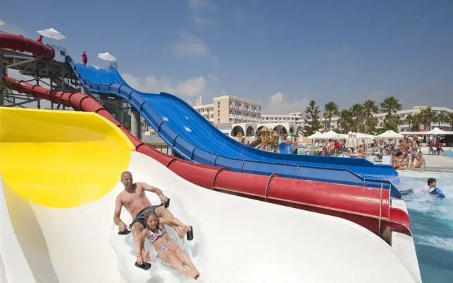 Louis Phaethon Beach Club