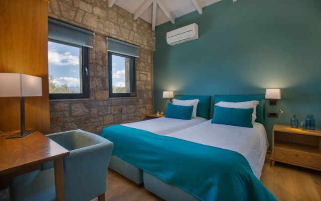 Anthemion Suites & Villas