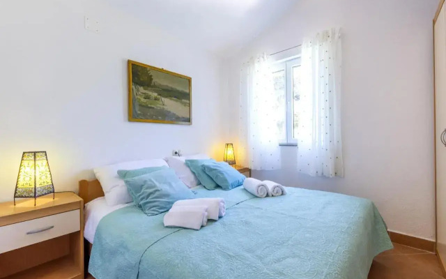 Apartments by the sea Jelsa, Hvar - 8729