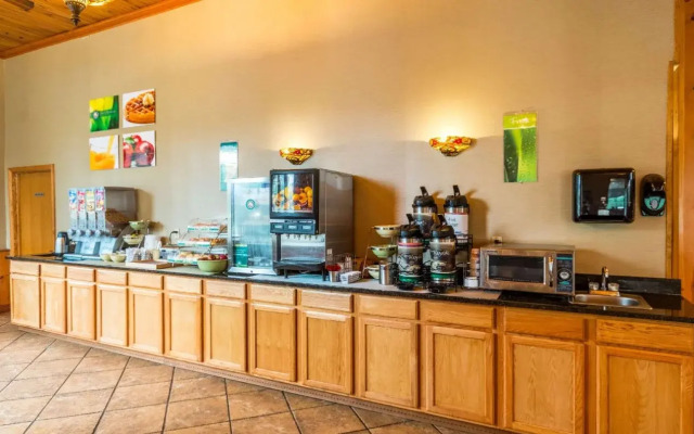 Quaint Inn & Suites