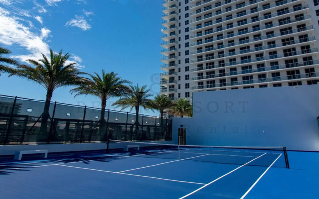 HYDE Beach House Resort Rental