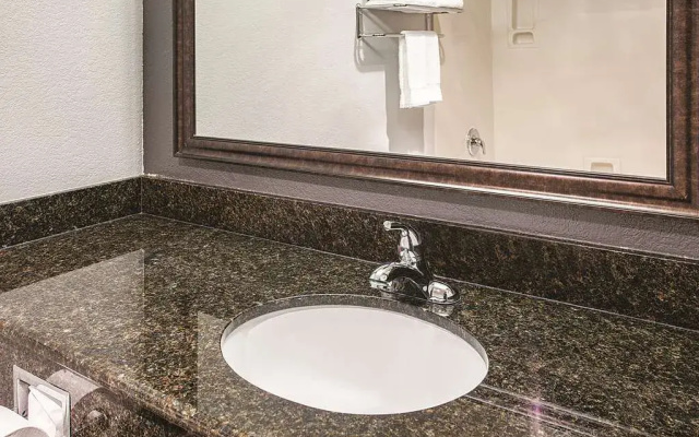 La Quinta Inn & Suites By Wyndham Davis