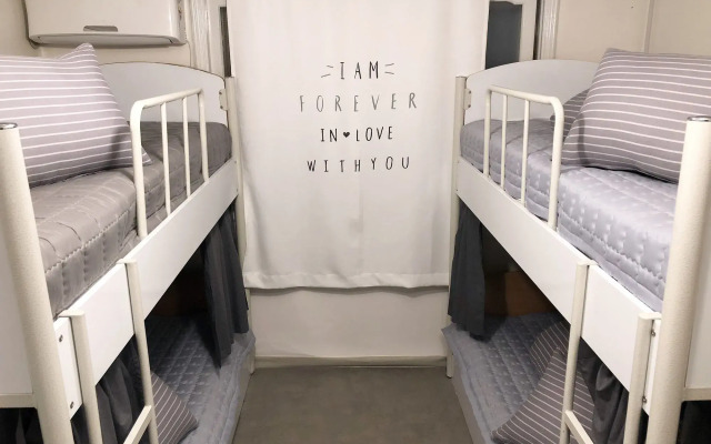 Jun Guesthouse Hongdae