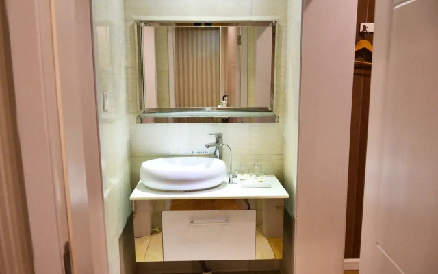 Super 8 Hotel Yiwu Binwang