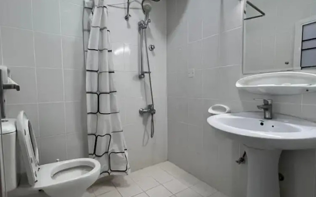 Guest Inn Hotel Llc